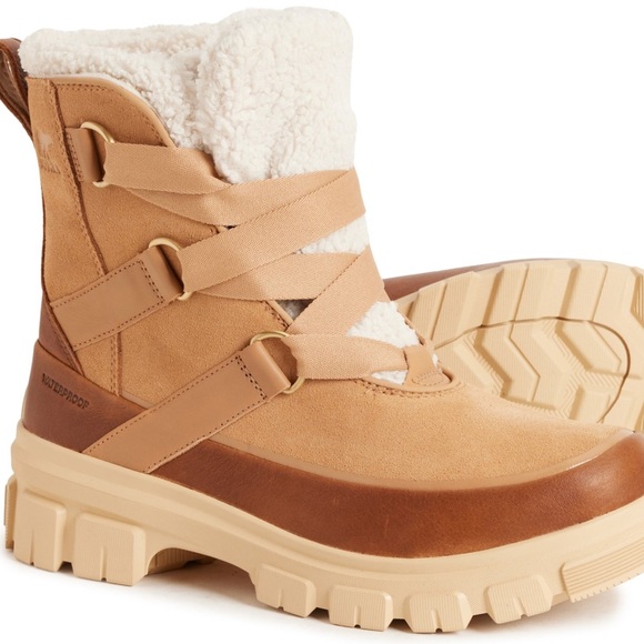 Sorel Tan and Cream Winter Boots